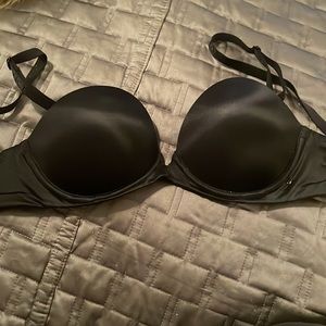 Victory Secret black bra